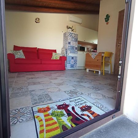 Ai Tre Desideri La Casita Villa Aci Castello Bagian luar foto